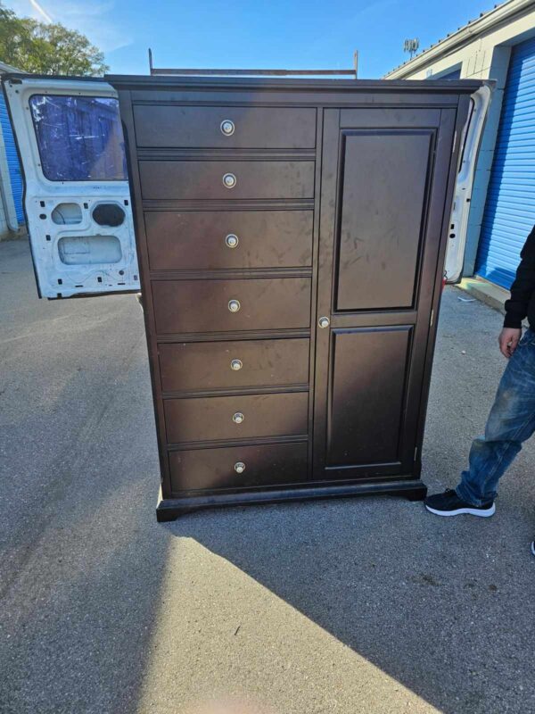 7 Drawer Tall Dresser with Mirror